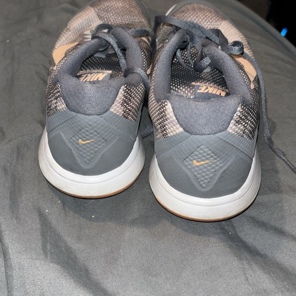 Nike women’s Flex Experience RN 4 size 8 - Picture 4 of 6